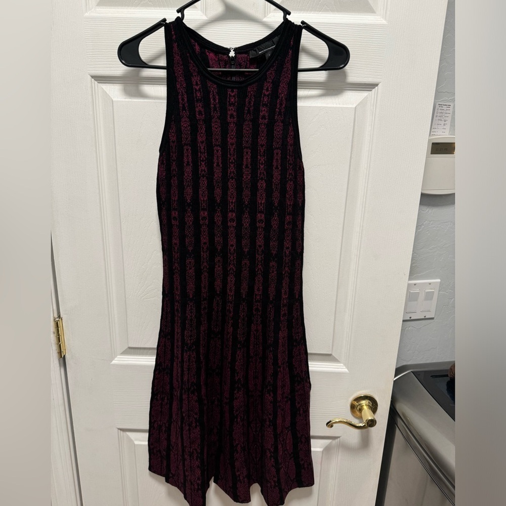 White‎ House Black Market Dress Size S Purple Snake Print Black Stripe sweater